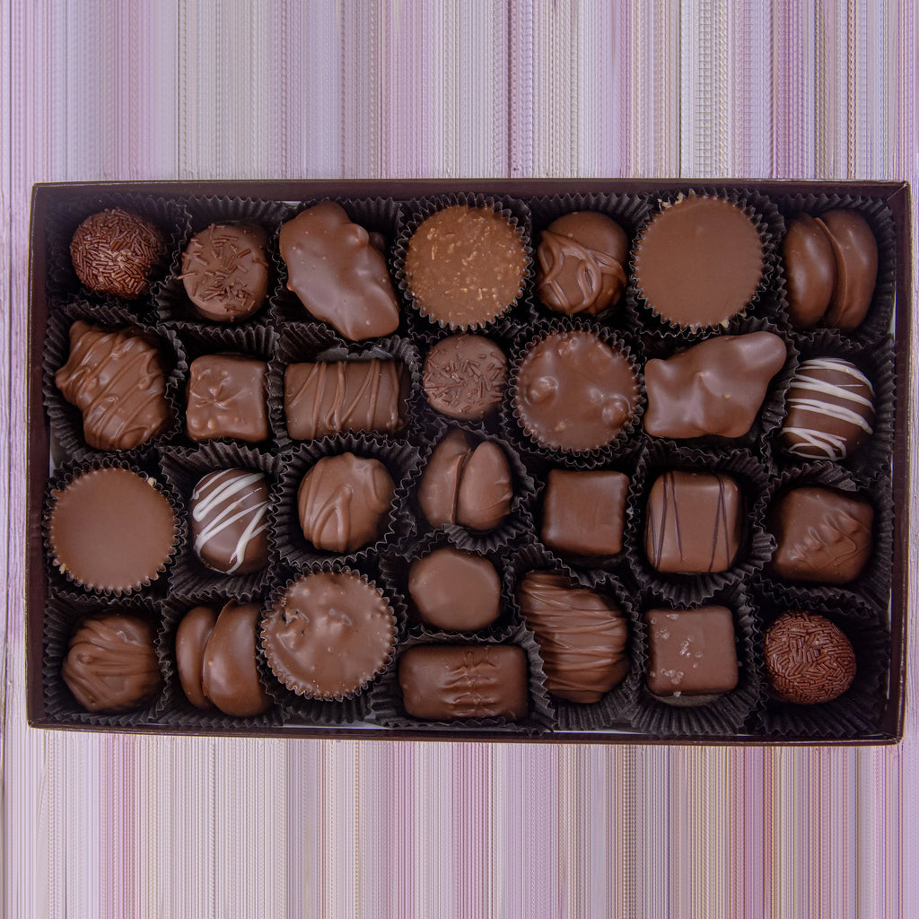 Deluxe Assortment Milk 2lb I981