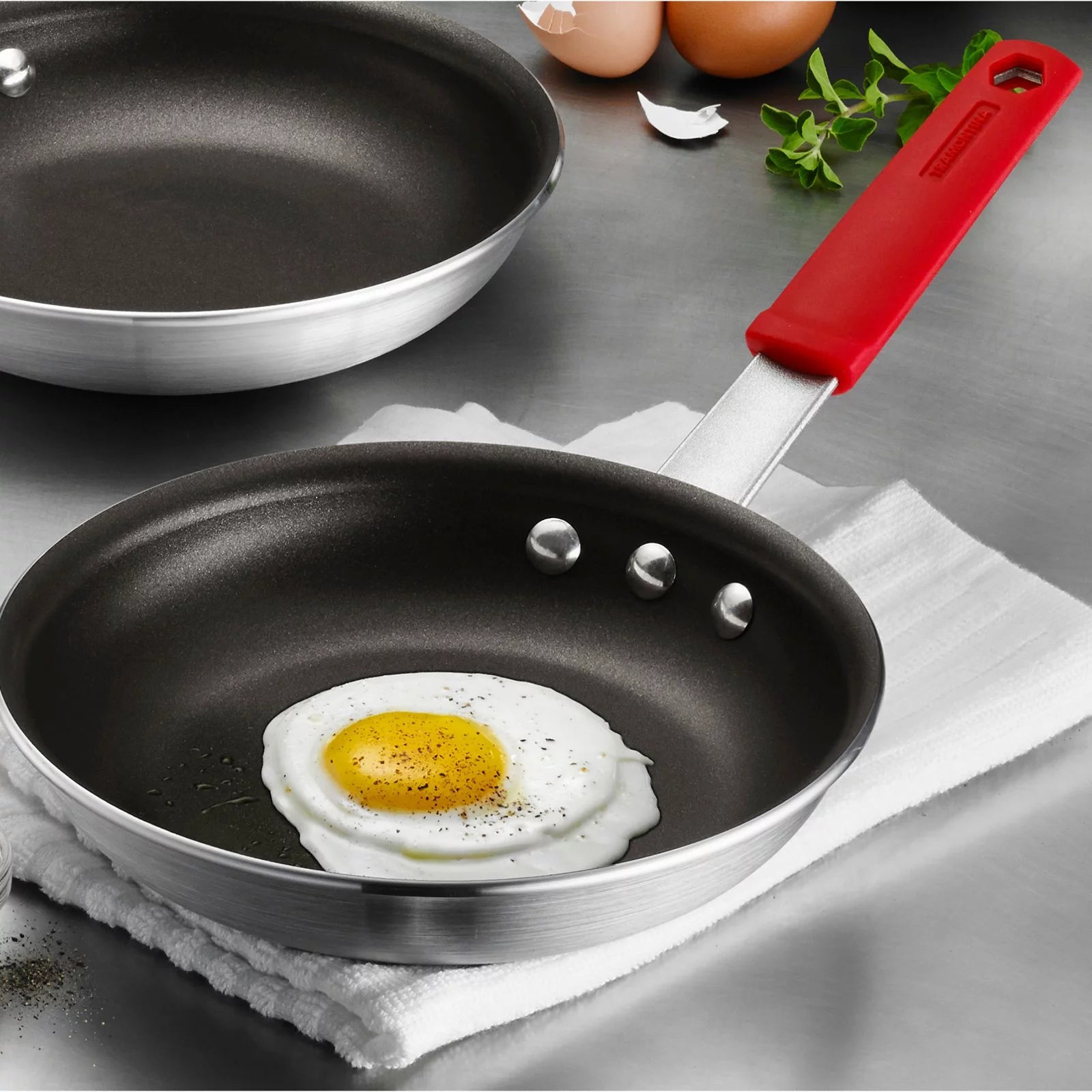 8" Non-Stick Fry Pan B426974