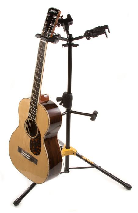 Triple Guitar Stand H88999