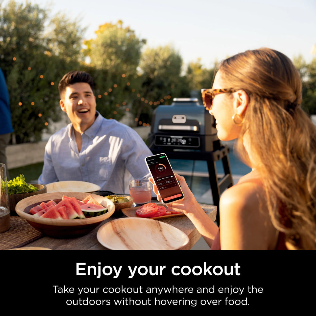 Outdoor 7-in-1 Grill & Smoker Y316580
