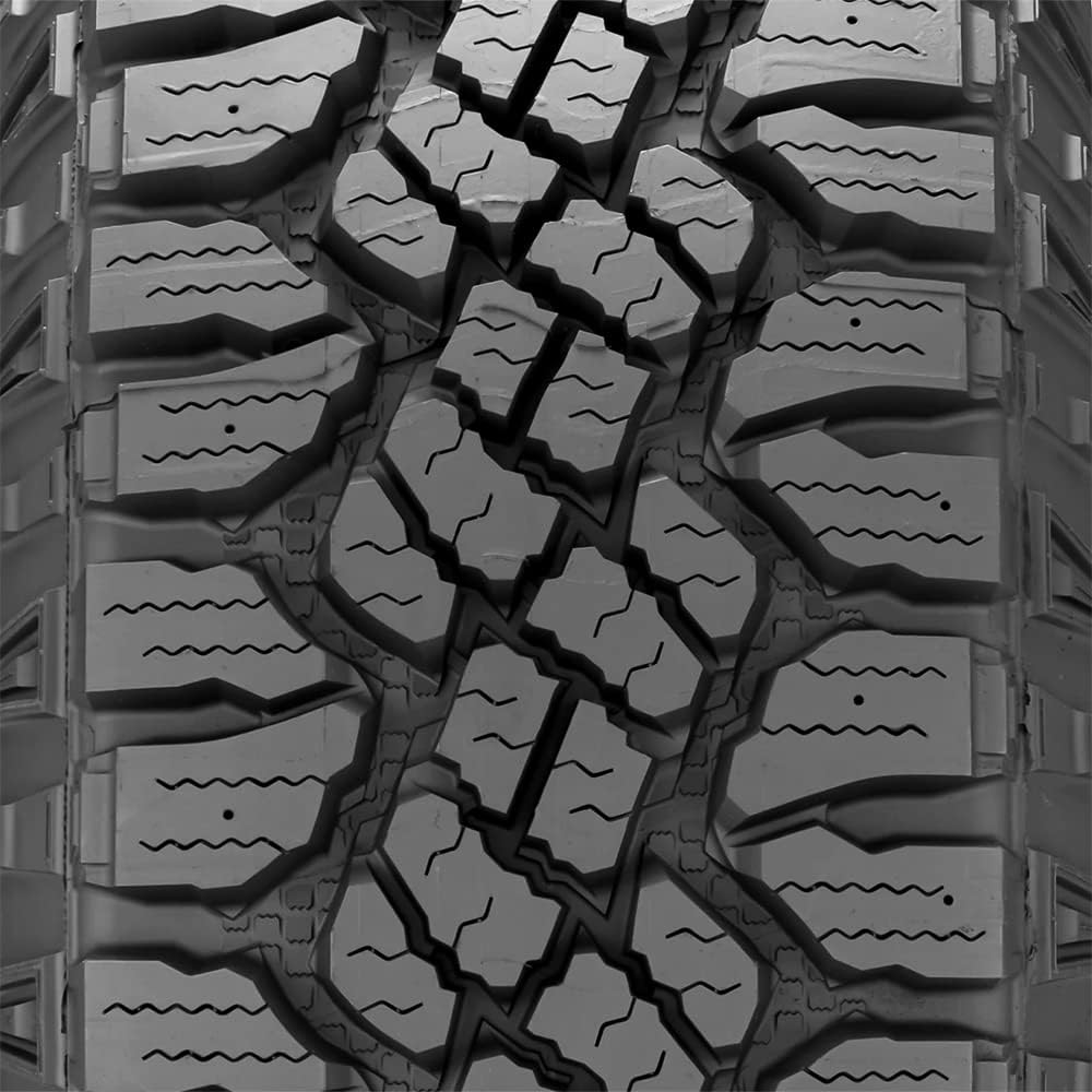 LT265/70R17 121Q Radial Tire G947759