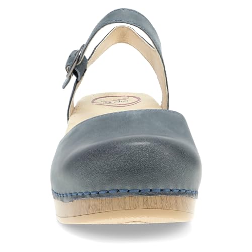 Closed-Toe Sandal with Arch Support J777