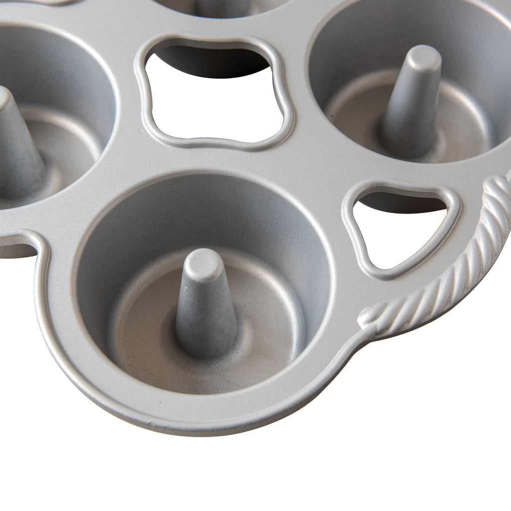 6 Cavity Nonstick Cast Aluminum Mini Angel Food Cakes P787761