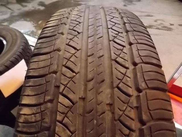 225/65R17 Tire 102H E287001