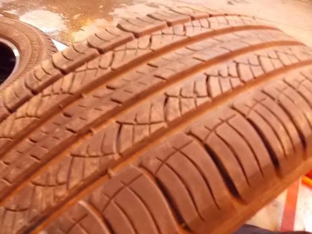 225/65R17 Tire 102H E287001