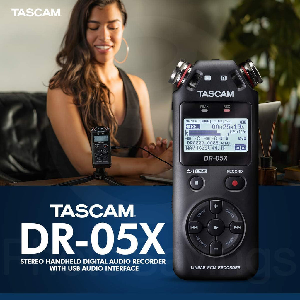 32GB Portable Stereo Digital Audio Recorder with USB Audio Interface M719120