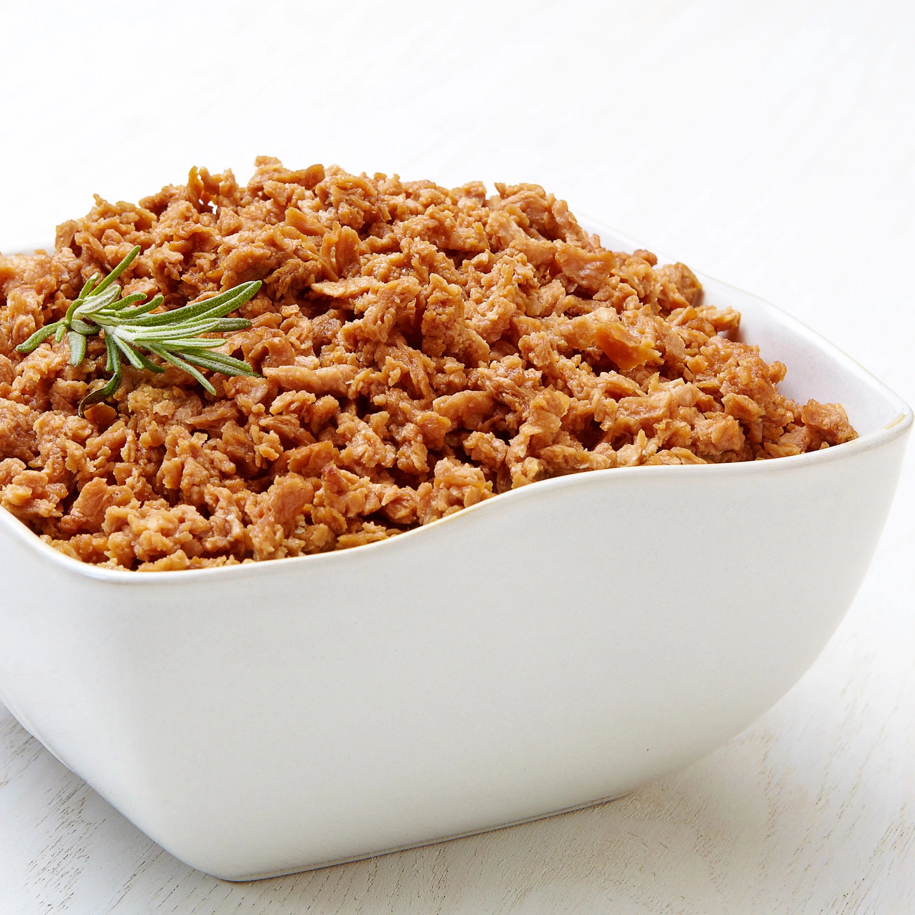 2 lbs 5 oz No. 10 Can Beef Flavored Vegetarian Meat Substitute V29901