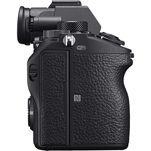Full-frame Mirrorless Interchangeable-Lens Camera with 28-70mm Lens, Black L77498